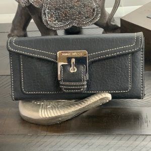Nine West wallet